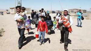 অবৈধ এবং গুপ্তচরের আখ্যা দিয়ে কয়েক লক্ষ আফগানকে দেশ ছাড়া করেছে ইরান