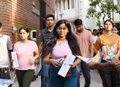 নিট প্রশ্নপত্র ফাঁস শোরগোল দেশ জুড়ে